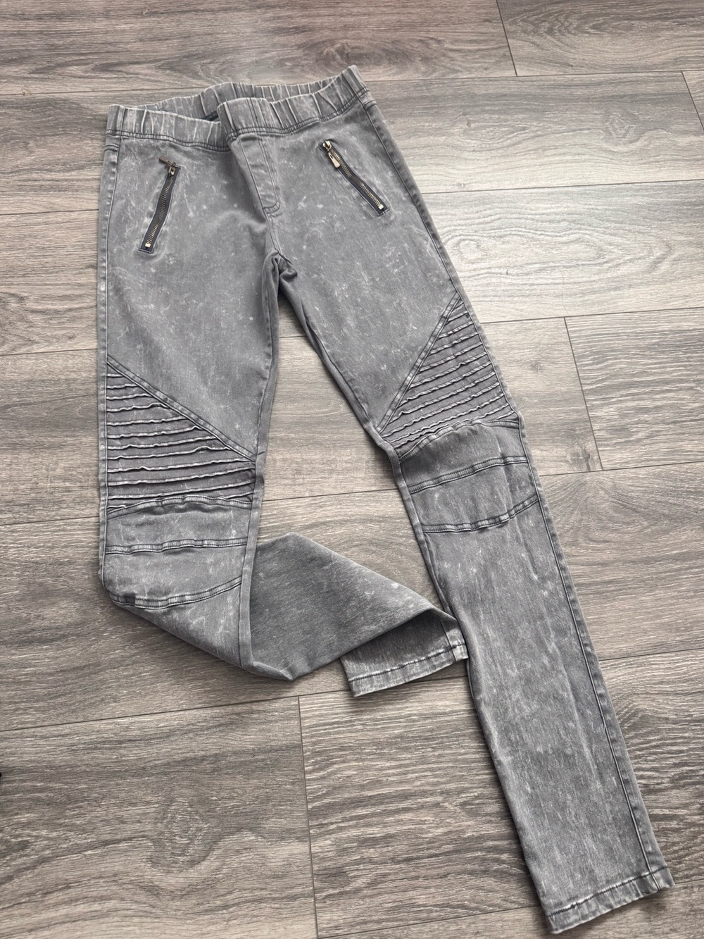 Grey Washed Moto Detail Jeggings
